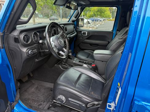 Used 2021 Jeep Wrangler Unlimited Sahara w/ Safety Group AWD/4WD image 11
