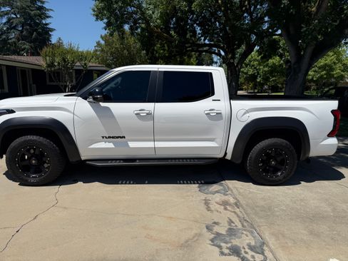 Used 2024 Toyota Tundra Limited AWD/4WD image 1
