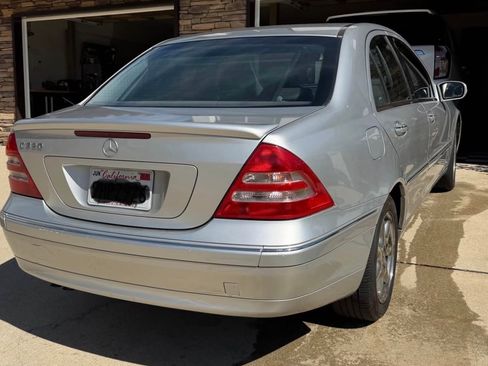 Used 2004 Mercedes-Benz C 320 Sedan image 5