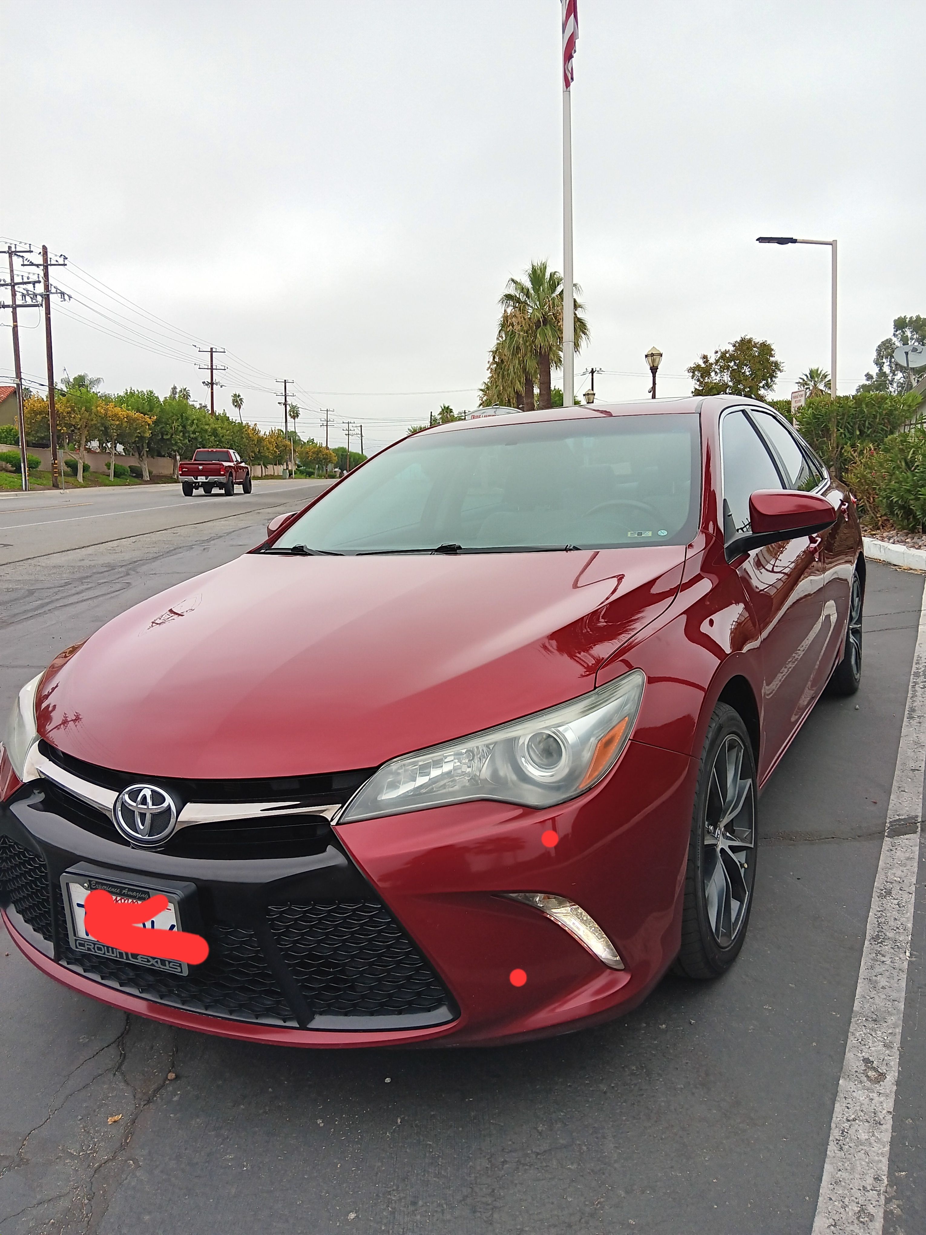 Used 2016 Toyota Camry XSE FWD image 1