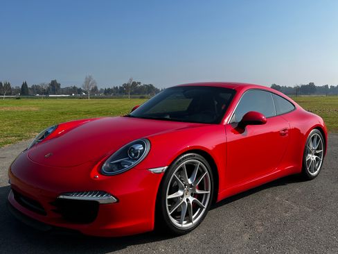 Used 2012 Porsche 911 Carrera S image 4