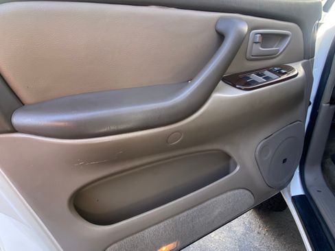 Used 2006 Toyota Tundra Limited AWD/4WD image 9