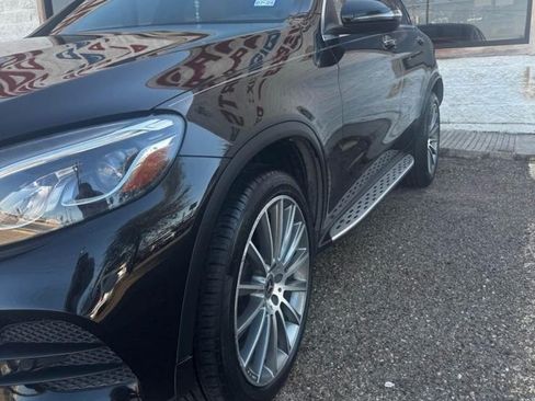 Used 2018 Mercedes-Benz GLC 300 4MATIC Coupe image 2