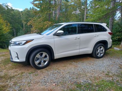 Used 2017 Toyota Highlander Limited