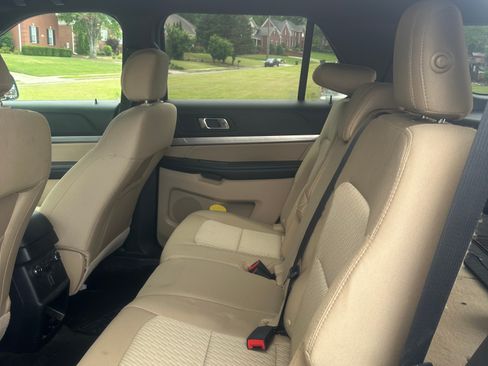 Used 2017 Ford Explorer 4WD image 9