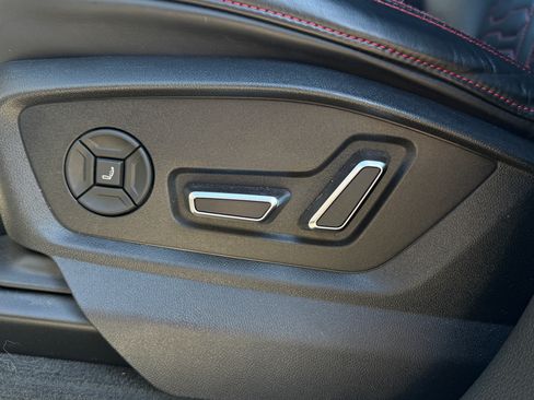 Used 2021 Audi RS Q8 w/ Carbon Optic Package image 24