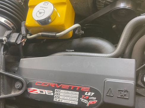 Used 2006 Chevrolet Corvette Z06 w/ Preferred Equipment Group RWD image 12