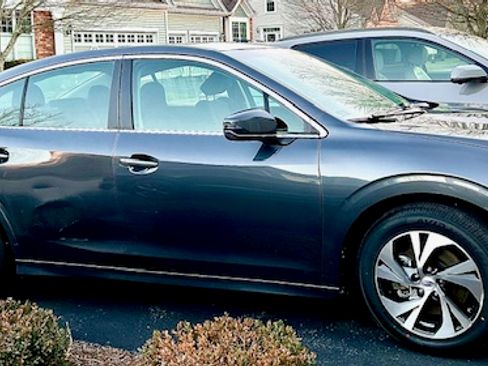 Used 2022 Subaru Legacy Premium image 4