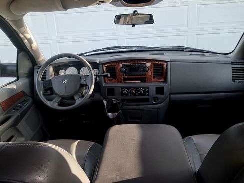 Used 2006 Dodge Ram 1500 Truck SLT w/ Trailer Tow Group image 12