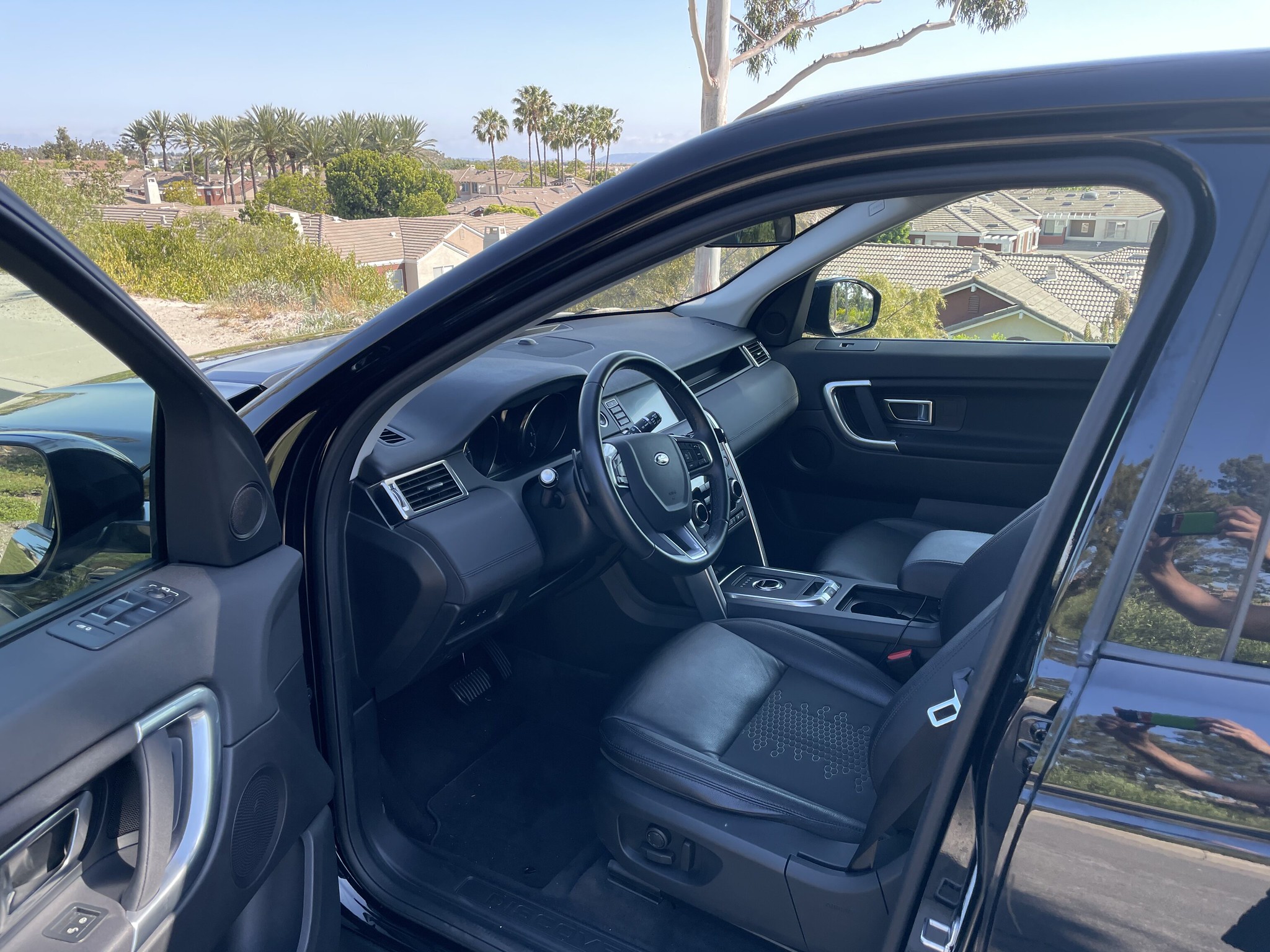 Used 2019 Land Rover Discovery Sport SE AWD/4WD image 13