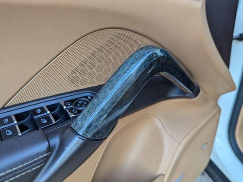 Used 2011 Porsche Cayenne Turbo image 29