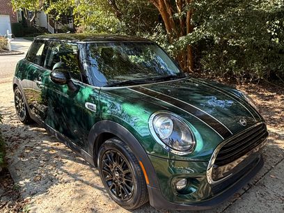 Used 2019 MINI Cooper 2-Door Hardtop w/ Signature Upholstery Package