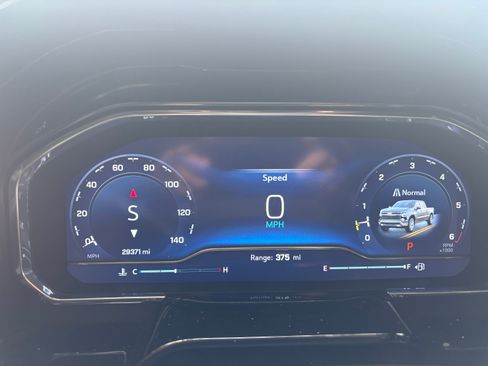 Used 2023 Chevrolet Silverado 1500 LTZ w/ LTZ Premium Package image 9