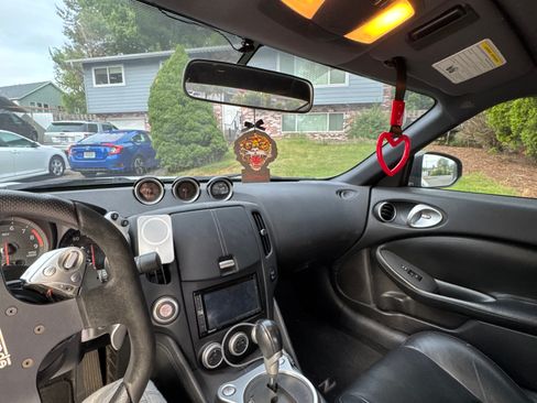 Used 2014 Nissan 370Z Coupe RWD image 6