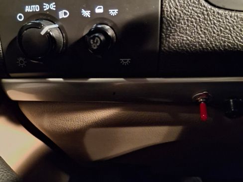 Used 2007 Chevrolet Uplander LS w/ Climate Package image 4