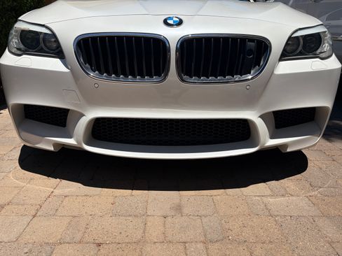 Used 2013 BMW M5 RWD image 12