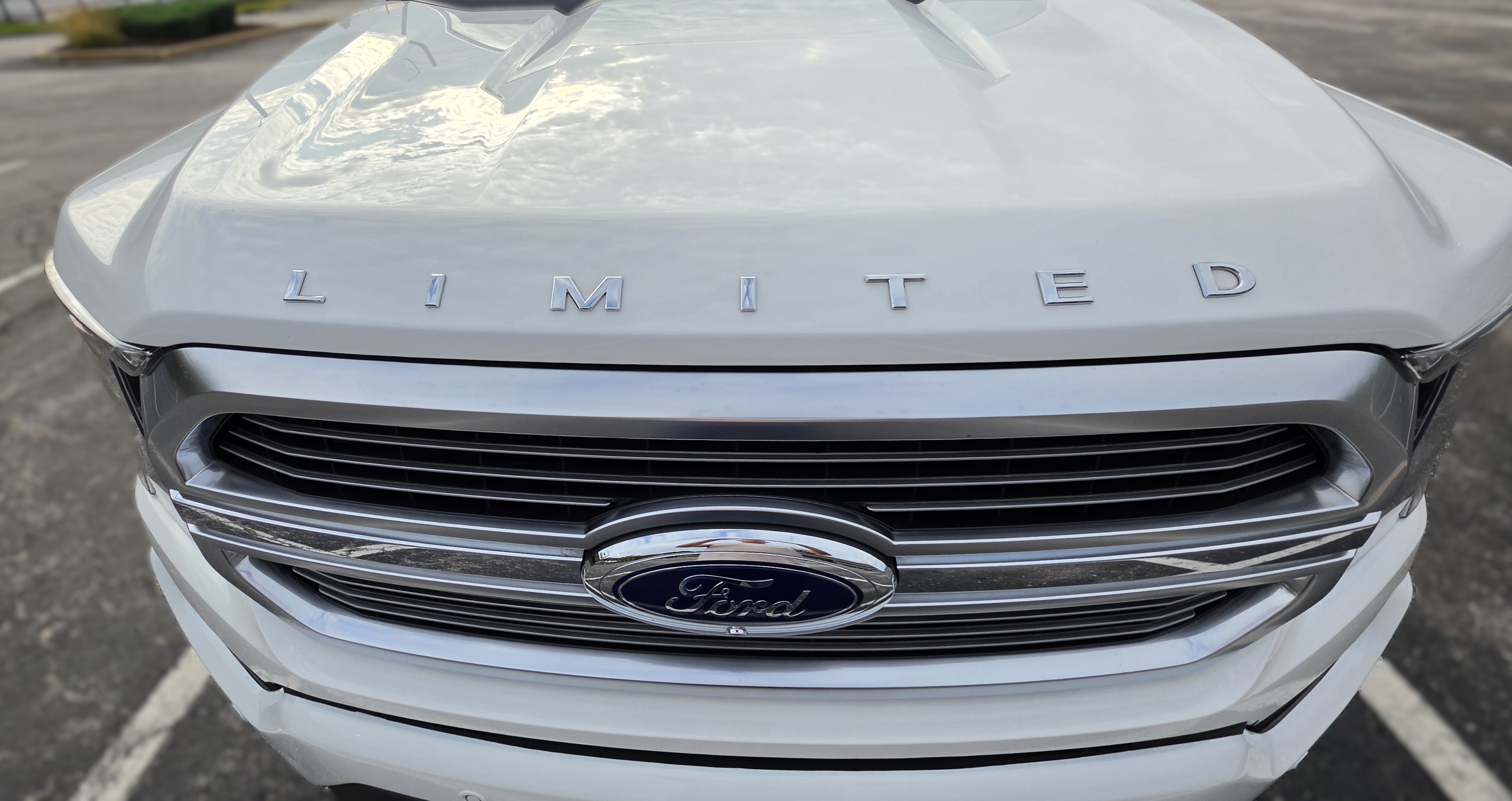 Used 2023 Ford F150 Limited AWD/4WD image 4