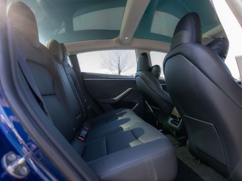 Used 2024 Tesla Model 3 Long Range image 16