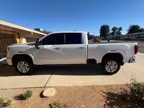 Used 2020 GMC Sierra 3500 Denali w/ Denali Ultimate Package image 8