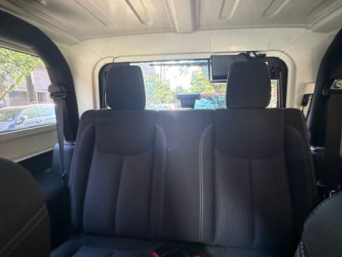 Used 2015 Jeep Wrangler Sahara w/ Connectivity Group AWD/4WD image 8
