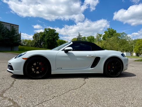 Used 2019 Porsche 718 Boxster GTS RWD image 10