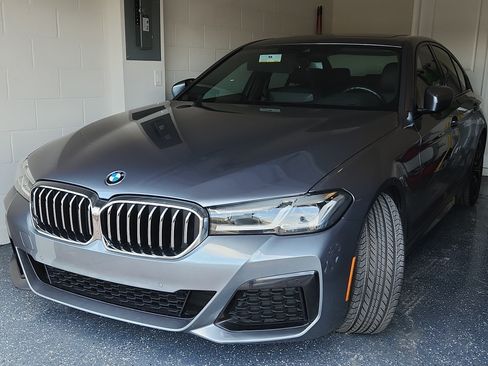 Used 2021 BMW 530i RWD image 5