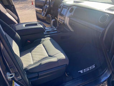 Used 2016 Toyota Tundra SR5 image 10