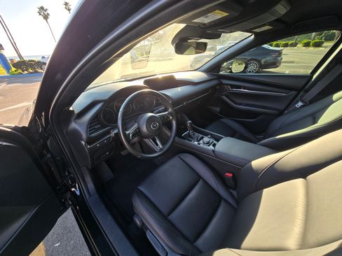 Used 2024 MAZDA MAZDA3 s image 13