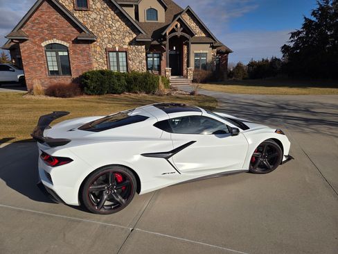Used 2024 Chevrolet Corvette Z06 w/ Z07 Performance Package image 6