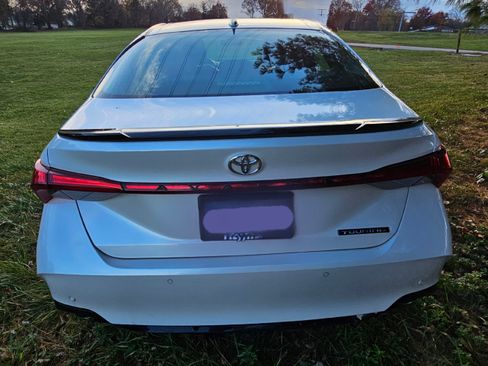 Used 2019 Toyota Avalon Touring image 17