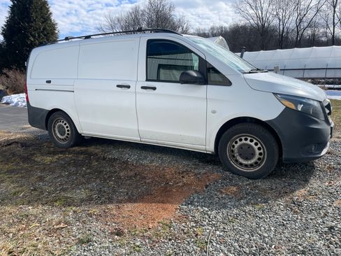 Used 2016 Mercedes-Benz Metris image 6