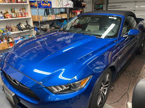 Used 2017 Ford Mustang Premium RWD image 4