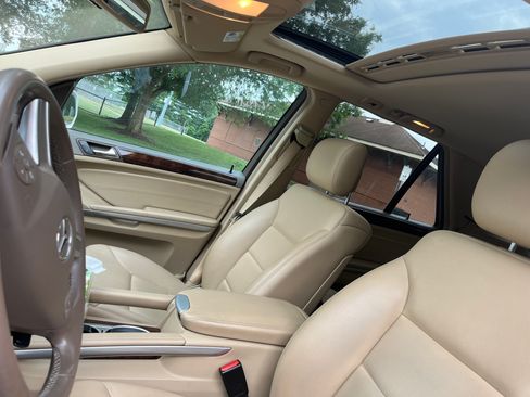 Used 2010 Mercedes-Benz ML 350 4MATIC image 4
