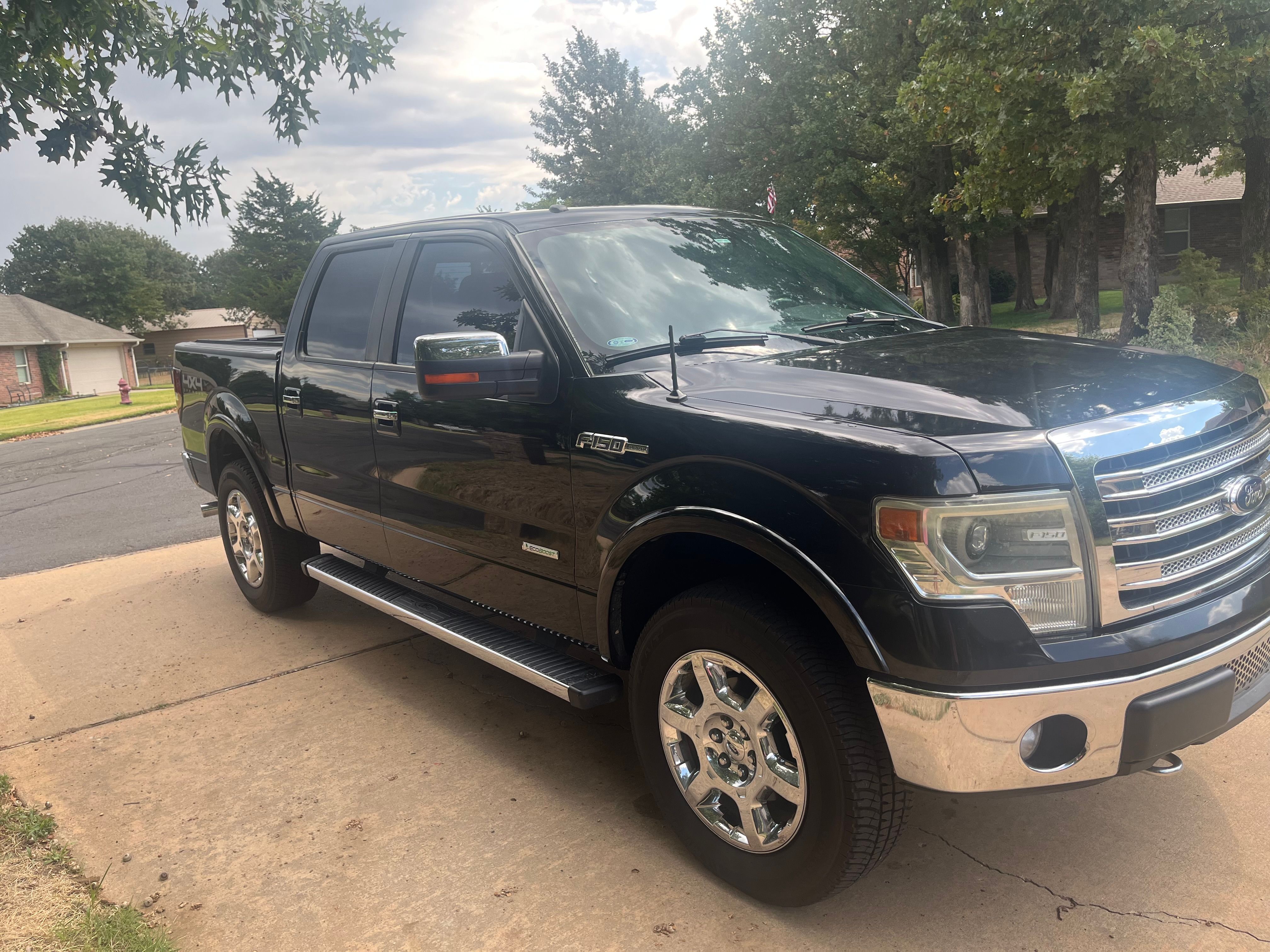 Used 2014 Ford F150 Lariat w/ Equipment Group 502A Luxury AWD/4WD image 2
