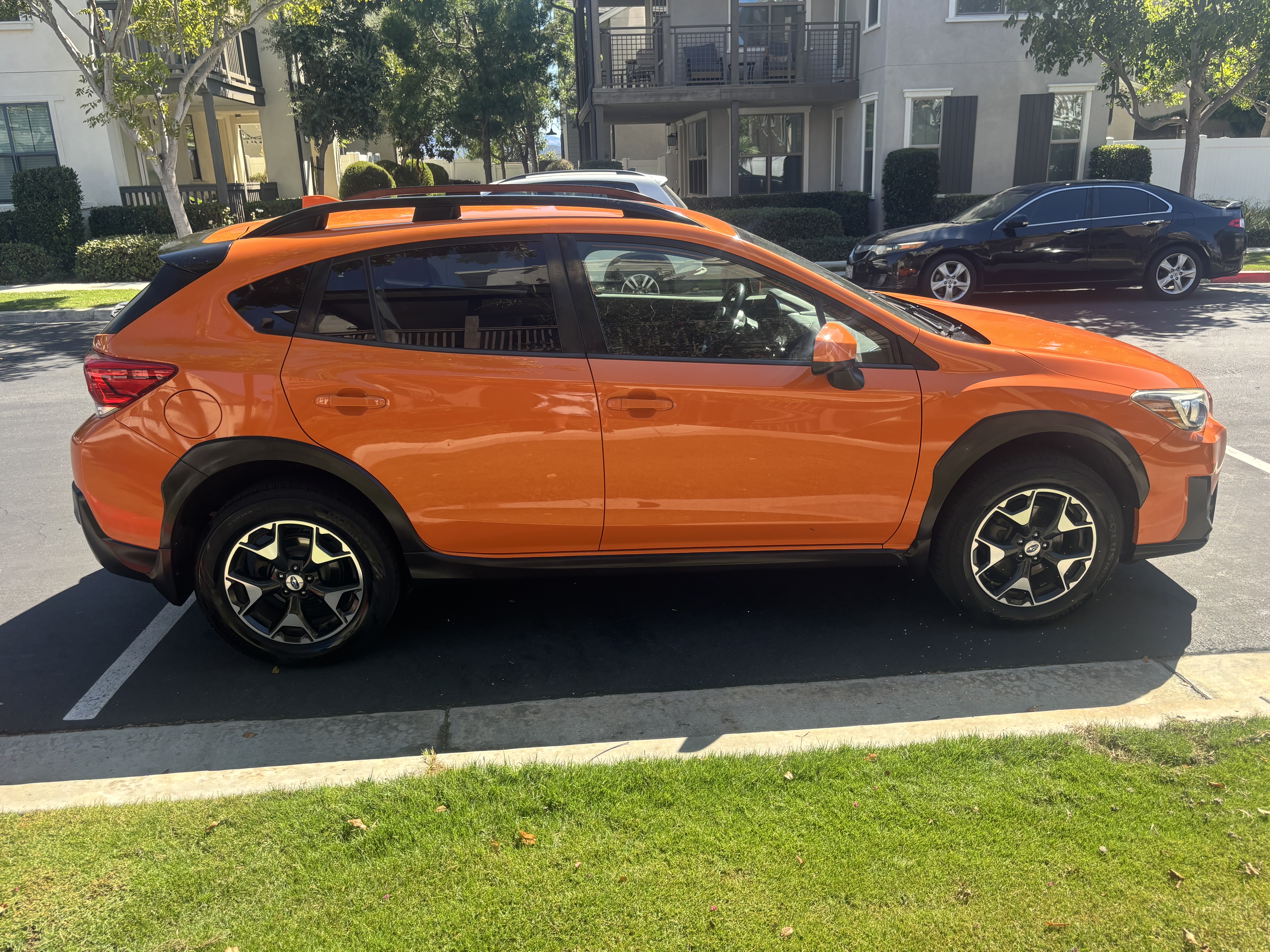 Used 2018 Subaru Crosstrek 2.0i Premium w/ Popular Package #2 AWD/4WD image 1