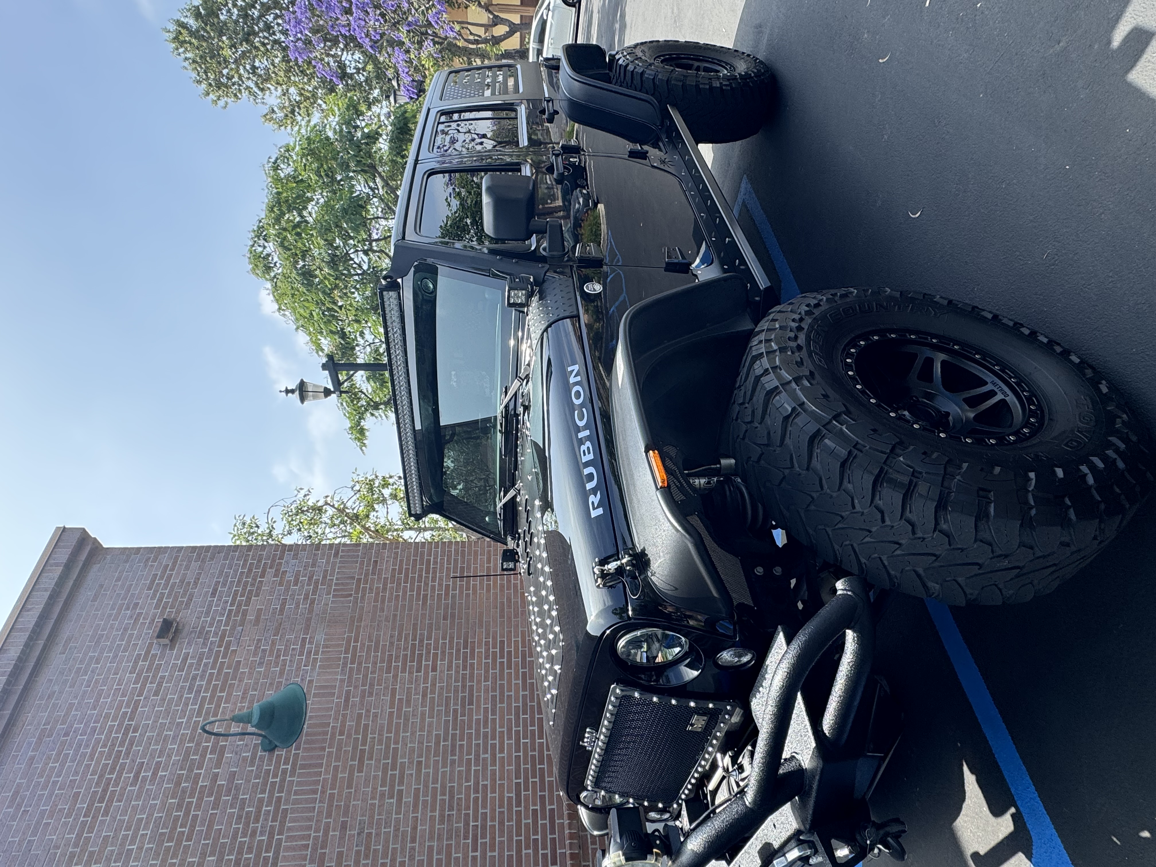 Used 2013 Jeep Wrangler Unlimited Sport AWD/4WD image 2