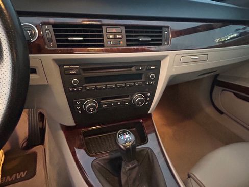 Used 2011 BMW 335i Coupe RWD image 11