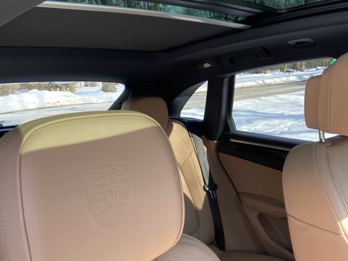 Used 2023 Porsche Macan S image 15