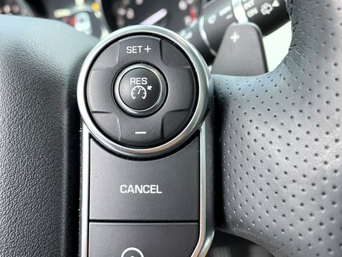 Used 2016 Land Rover Range Rover Sport Supercharged image 26