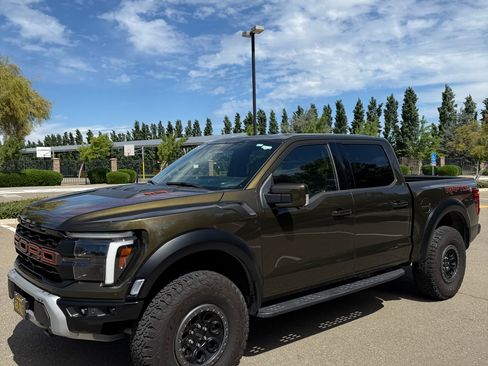 Used 2025 Ford F150 Raptor image 9