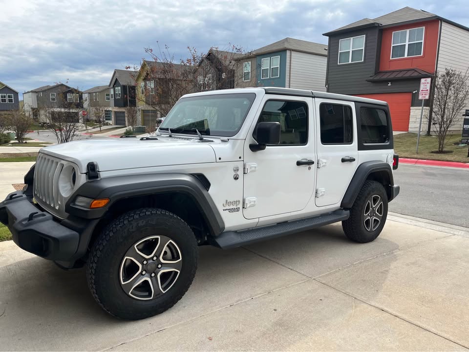 Used 2021 Jeep Wrangler Unlimited Sport AWD/4WD image 2