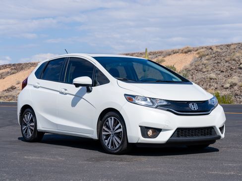 Used 2015 Honda Fit EX image 4