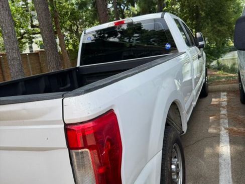 Used 2017 Ford F250 XL w/ Power Equipment Group RWD image 12