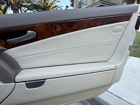 Used 2009 Mercedes-Benz SL 550 image 25