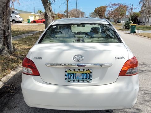 Used 2007 Toyota Yaris S image 2