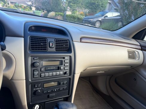 Used 1999 Toyota Solara SLE FWD image 6