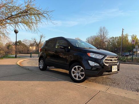 Used 2020 Ford EcoSport SE w/ SE Convenience Package FWD image 2