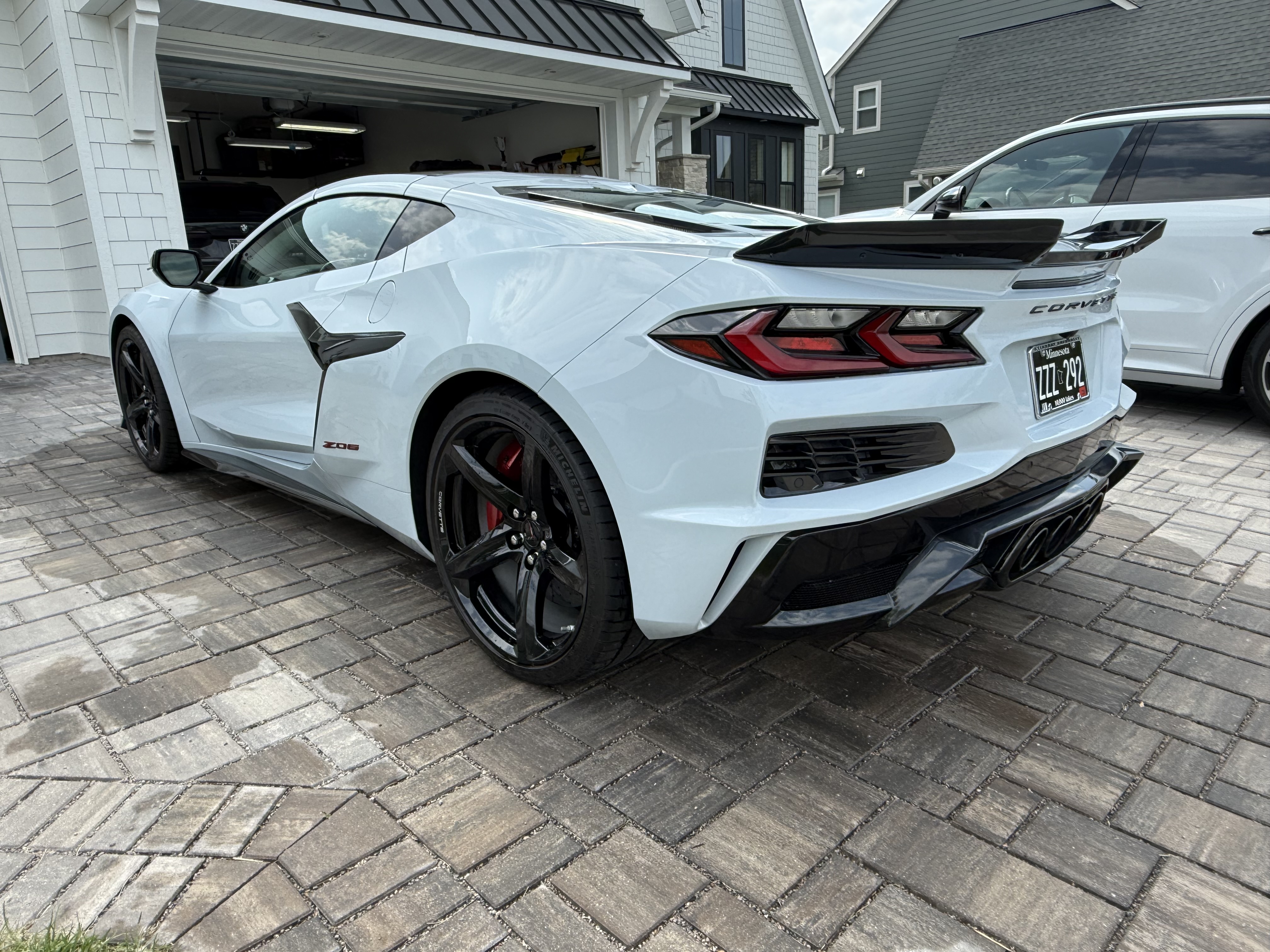 Used 2024 Chevrolet Corvette Z06 w/ Stealth Interior Trim Package RWD image 13