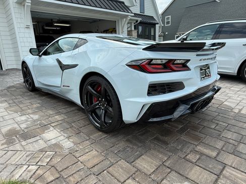 Used 2024 Chevrolet Corvette Z06 w/ Stealth Interior Trim Package RWD image 13