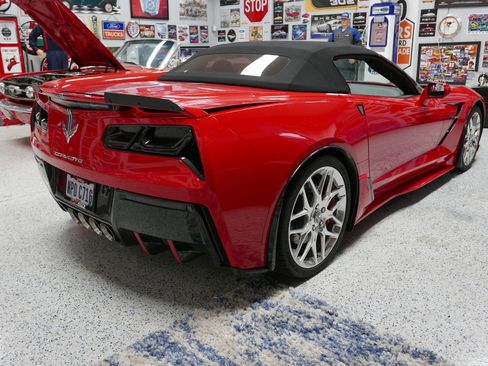 Used 2016 Chevrolet Corvette Stingray Convertible w/ 3LT Preferred Equipment Group image 11